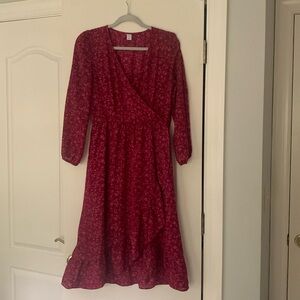 Old Navy wrap dress for women. Flora pattern wrap dress. Size small.